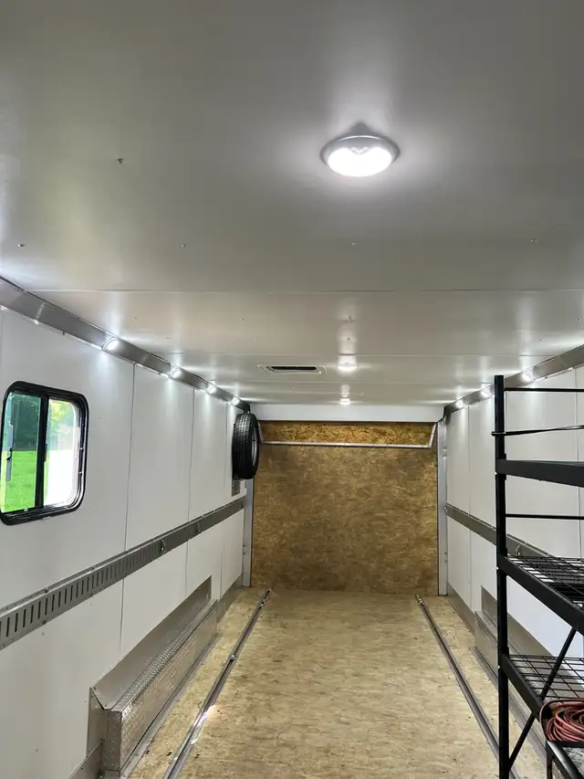 Insulated Trailer 7.5' x 20' in Cargo & Utility Trailers in City of Montréal - Image 7