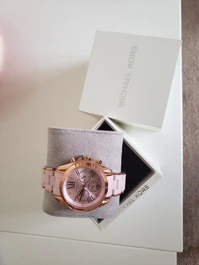 Brand New Michael Kors Rosegold Watch628637317066251223