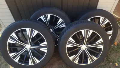 Off Of Mitsubishi Eclipse Cross Good Condition Rims - Center Bore / Hub Bore: 67.1 mm Bolt Pattern (...