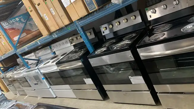Stoves Clearance Sale | 24 & 30 | Electric & Gas | New Open Box in Stoves, Ovens & Ranges in Mississauga / Peel Region - Image 3