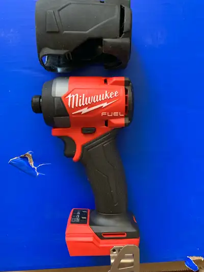 Milwaukee M18 1/4” Impact driver+boot/sleeve ⛑⛑(BARE TOOL)⛑⛑, View more
