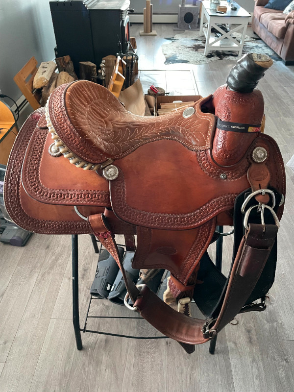 Billy Cook Roping Saddle in Equestrian & Livestock Accessories in Annapolis Valley - Image 2
