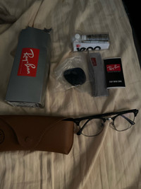 Ray ban sunglasses with blue light lenses and cleaner