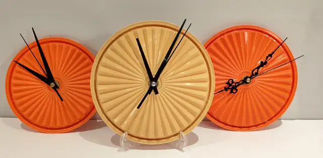 Tupperware wall clocks in Home Décor & Accents in Ottawa - Image 2