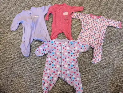 Pyjamas, cache-couche/ onesies - 0-3M, View more
