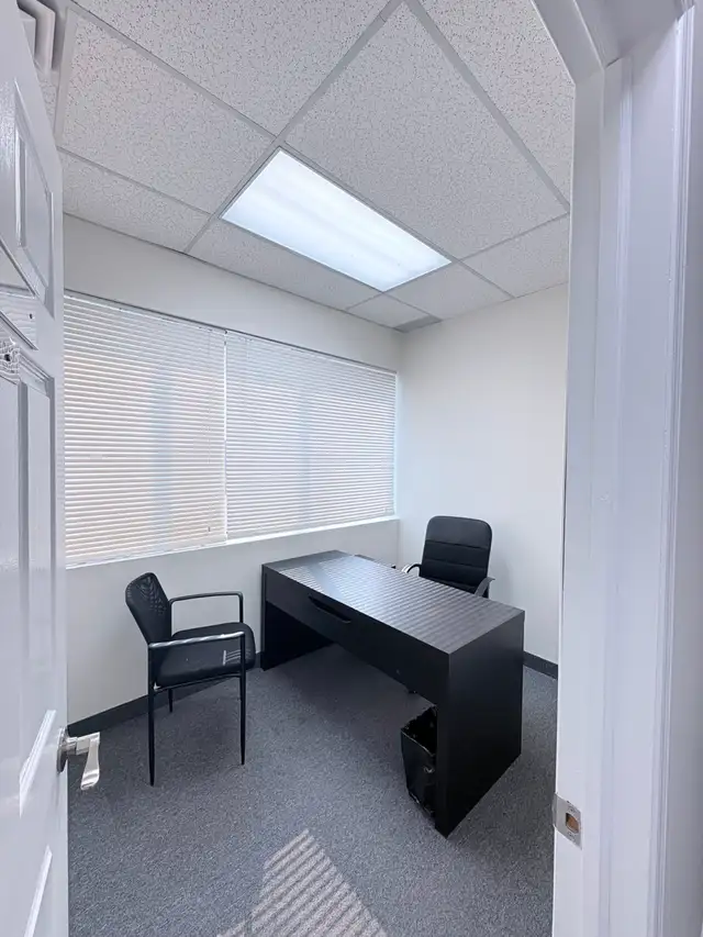 Find the perfect office space for your business! in Ontario in Canada - Image 10