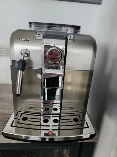 This machine is a very good coffee maker. It grinds coffee, and is adjusted to brew a true italian e...