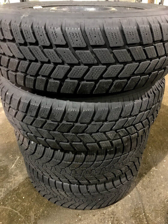 15" Steel Rims + 195 65 15 Winter Tires in Other Parts & Accessories in Markham / York Region - Image 3