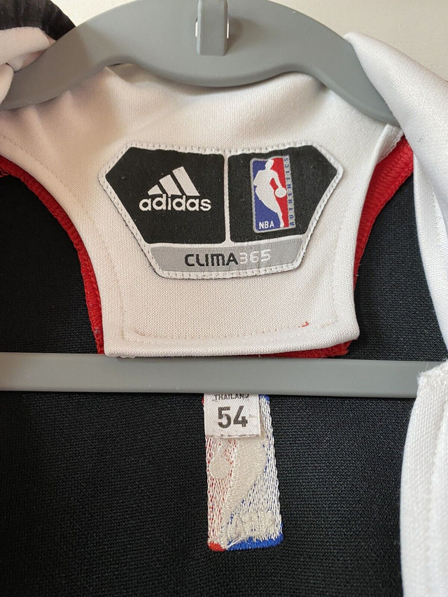 Adidas Men’s NBA Training Jacket. Size : XL in Men's in Mississauga / Peel Region - Image 3
