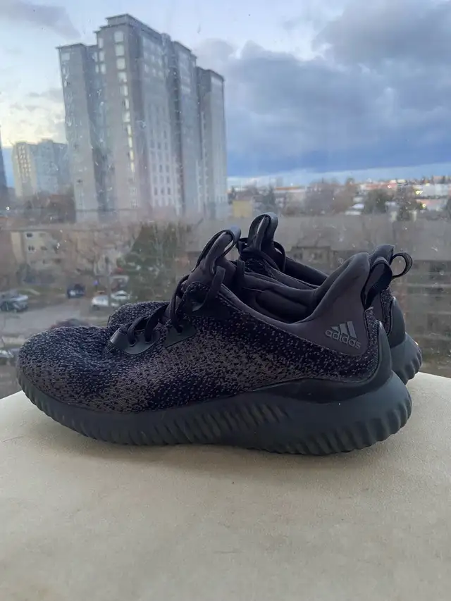 addidas shoes black size 9 in Men's Shoes in Kitchener / Waterloo - Image 3