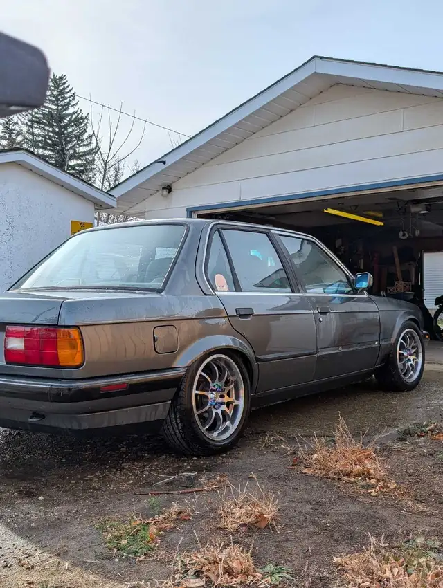 1990 BMW E30 450665855950540804