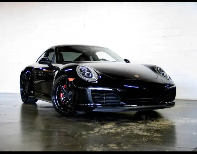 Porsche 911 4S 