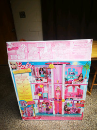 BARBIE LIGHTS & SOUND 3 STOREY DREAM HOUSE WITH  ACCESSORIES 