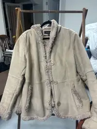 Women’s Jones New Coat With Hood - Size XL - NEW