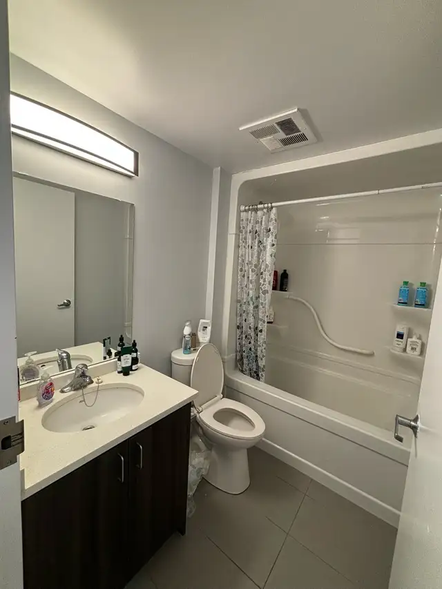 ROOM FOR RENT WATERLOO (MAY-AUG) in Short Term Rentals in Kitchener / Waterloo - Image 4