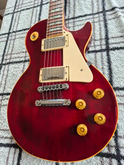 1982 Gibson Les Paul Standard - Shaws, View more