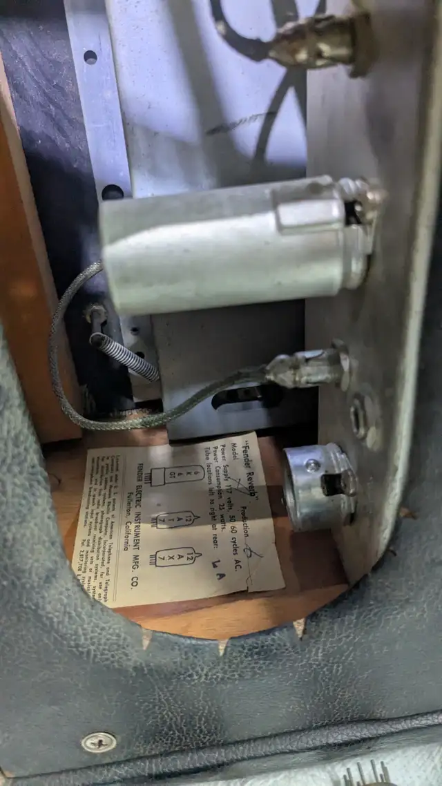 Fender reverb in Amps & Pedals in West Island - Image 6