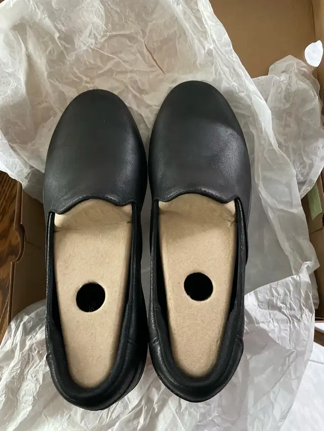 New Skechers Shoes Size8 in Women's - Shoes in Oakville / Halton Region - Image 3