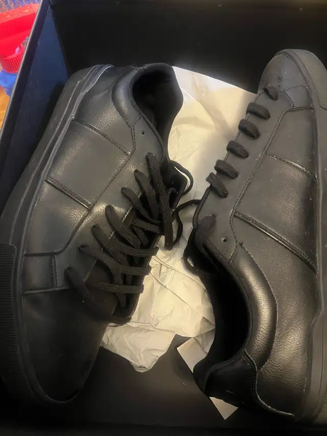 Airport Deals, Mississauga, Menswear, Size 13 in Men's in City of Toronto - Image 7