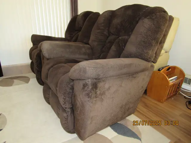 Lazy Boy Rocker Recliners - Matched Pair63793683540737121