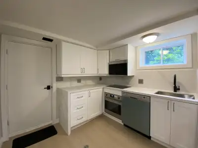 3 BED LOWER LEVEL – NEWLY RENOVATED – FULLY FURNISHED - ALL INCL