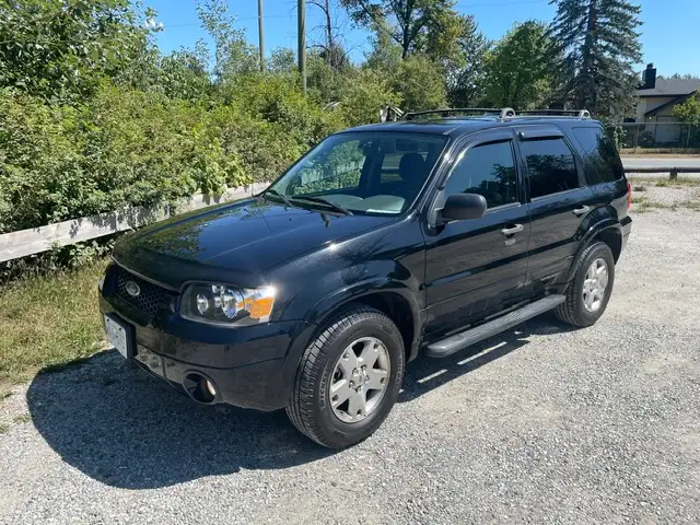 2007 Ford Escape, Surrey, excellent condition, 219,150 km