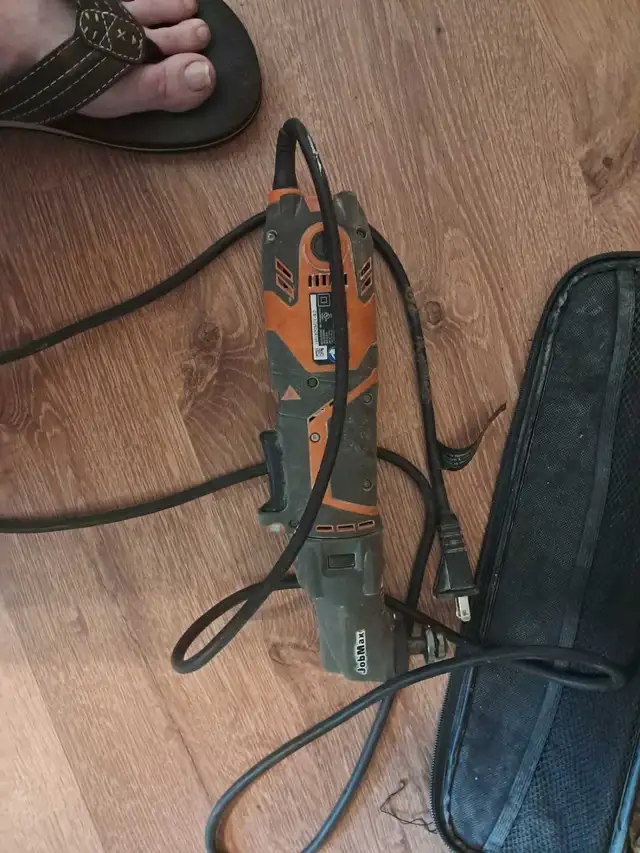 Ridgid JobMax Oscillating Multi-Tool in Power Tools in Barrie - Image 4