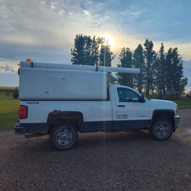 2015 Chevrolet 2500 in Cars & Trucks in Calgary - Image 2