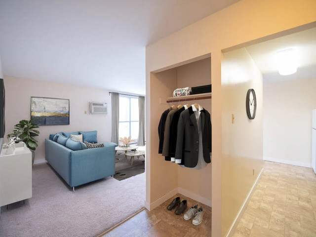 2395 pembina hwy 1 bed 1 bathroom apartment lease take over in Long Term Rentals in Winnipeg - Image 2