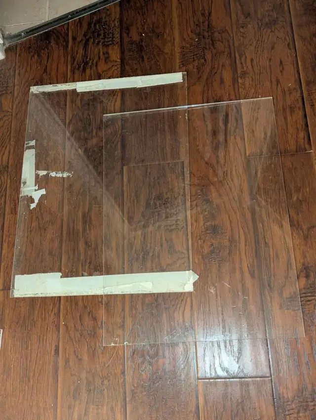 5 Used Assorted Size Good Solid Clear Plexiglass/Acrylic Sheets in Windows, Doors & Trim in London - Image 5
