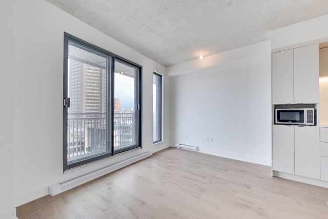 Splendide STUDIO avec balcon! Gym + Piscine! — photo 2