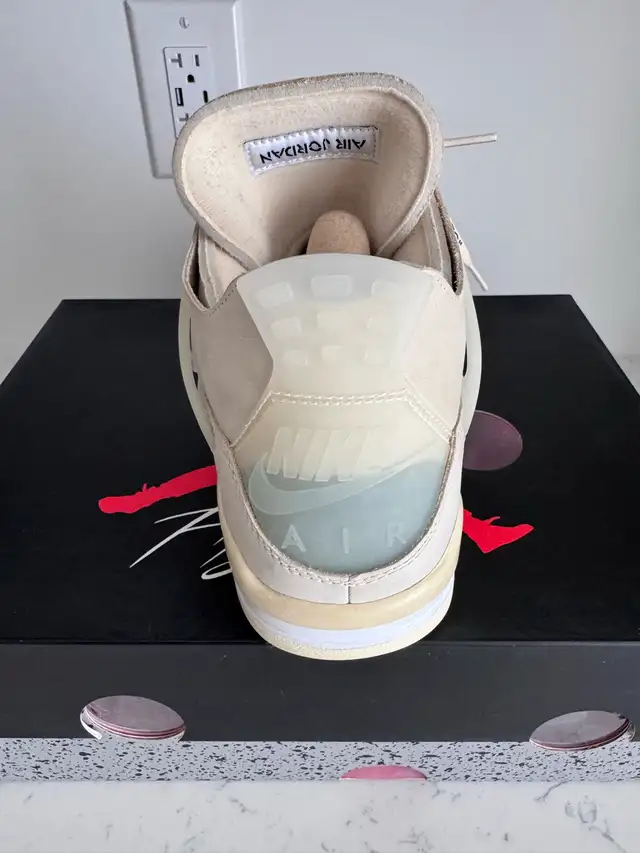 Nike Jordan 4 off white Virgil Abloh size 10.5 mens in Men's Shoes in Mississauga / Peel Region - Image 6