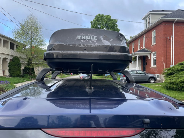 Thule Universal Rooftop Cargo Box - Convoy Alpine 613BGL in Other Parts & Accessories in Guelph - Image 4