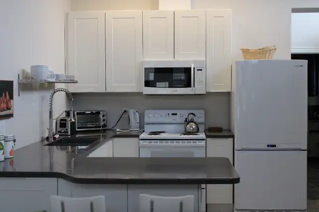 Furnished Accommodations !  Beautiful Apartment Suites !! in Short Term Rentals in Sudbury - Image 7
