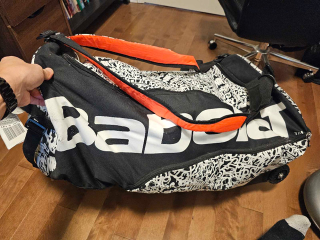3 Babolat bags -  wheels, one black duffle and pickleball bag in Tennis & Racquet in Markham / York Region - Image 3