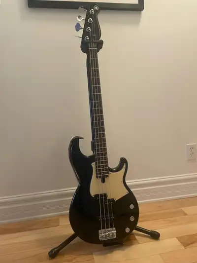 Yamaha BB434 Bass Guitar (Black), View more