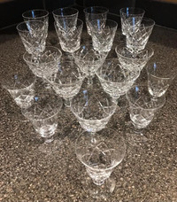 CRYSTAL GLASS SET - Perfect for Christmas & special occasions