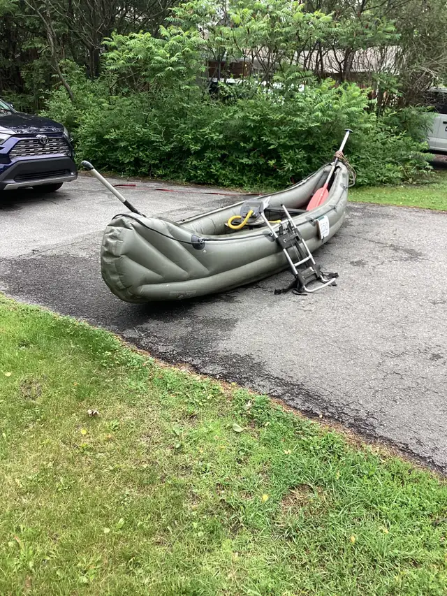 Quality Inflatable canoe in Water Sports in Ottawa - Image 4