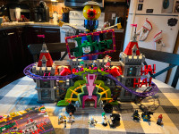 Lego-Manoir du Joker-The Lego Batman movie-70922