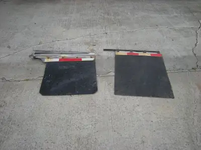 not matching 24" x 24" 24" x 31" both with mounting bars $25 each or #40 for both available near Mon...