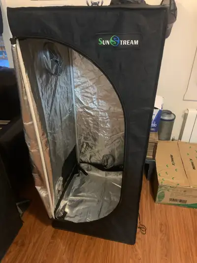 4x4x6.5 grow tent and 2x2x4.5 grow tent, View more