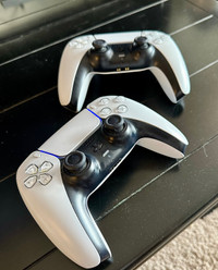 Two PS5 controllers 