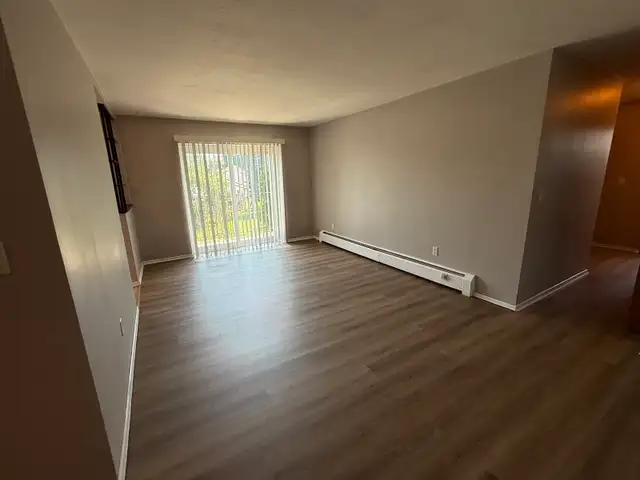2 bedroom apartment all inclusive  in Long Term Rentals in Woodstock - Image 6