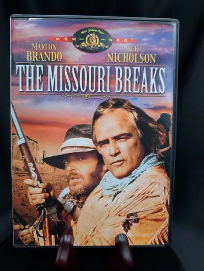 Tom Logan is a horse thief. Rancher David Braxton has horses, and a daughter, worth stealing. But Br...
