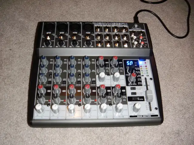 MIXER, $170. in Pro Audio & Recording Equipment in Calgary - Image 2