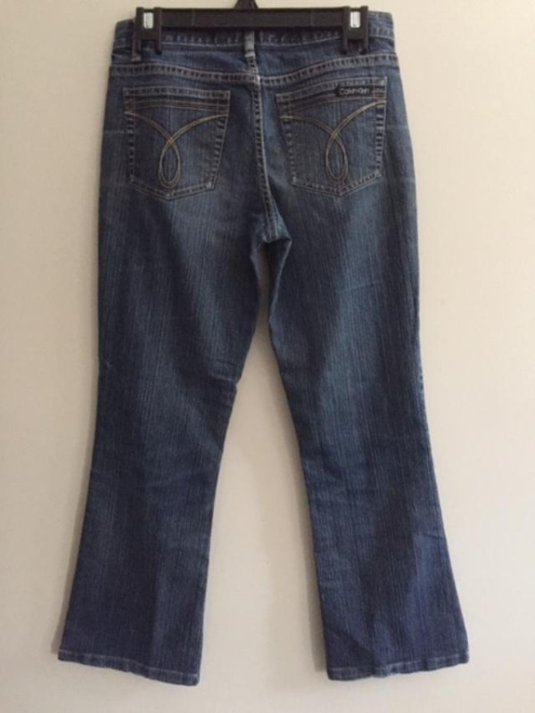 Calvin Klein Bootcut Denim Blue Jeans Women's Size 4 in Women's - Bottoms in Markham / York Region - Image 4