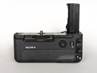 Sony vertical grip for A73/A7R3/A91