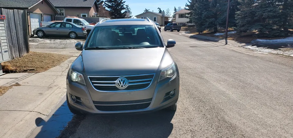 2011 Volkswagon Tiguan comfartline Turbo 2.0 L