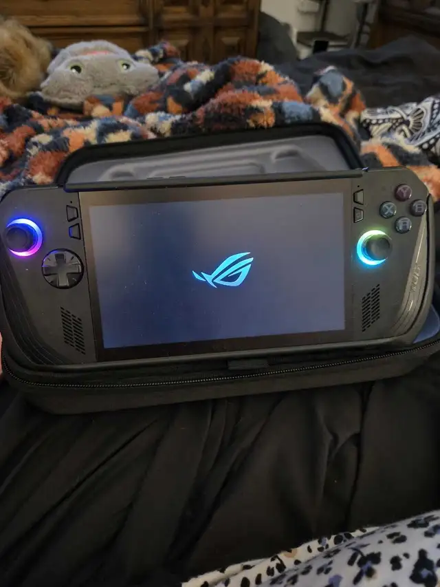 rog ally tout équipé  in Laptops in Trois-Rivières - Image 6