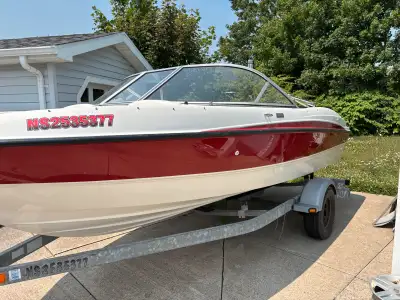 2009 185 Bayliner with low hours very good condition has all weather cover and dock cover and Bimini...